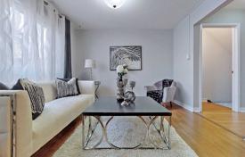 Terraced house – Scarborough, Toronto, Ontario,  Canada for C$1,239,000