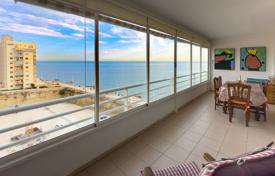 Furnished two-bedroom apartment with direct access to the beach in Calpe, Alicante, Spain for 350,000 €