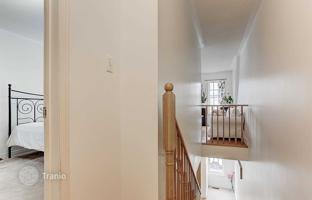 9-bedroom townhouse in North York for 809,000 €
