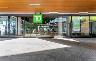 2-bedroom apartment in Bathurst Street for C$938,000