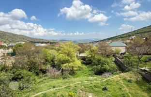 4-bedroom house 190 m² in Lisi lake for $250,000
