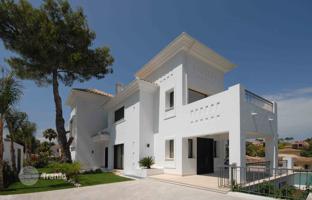 Three-storey villa with a pool and views of the Sierra Blanca mountain, Puerto Banus, Malaga, Spain for 3,160,000 €