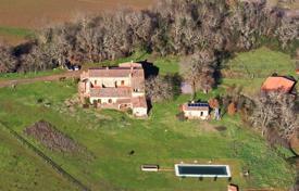 Farm, Agricultural Land for sale in Grosseto, Tuscany for 1,880,000 €
