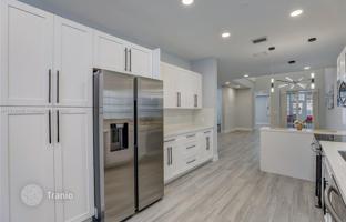 4-bedroom house 264 m² in Hollywood for $849,000