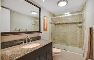 2-bedroom apartments in condo 121 m² in Fort Lauderdale for $440,000