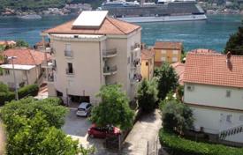 Townhome – Kotor (city), Kotor, Montenegro for 700,000 €