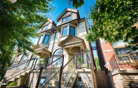Terraced house – Old Toronto, Toronto, Ontario,  Canada for 1,343,000 €