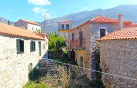 Traditional well-kept house in the Peloponnese, Greece for 120,000 €
