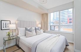 Apartment – Wellington Street West, Old Toronto, Toronto,  Ontario,   Canada for C$991,000