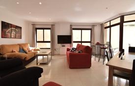 Large furnished apartment near the beach in Calpe, Alicante, Spain for 319,000 €