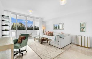 Condo 65 m² in Miami Beach for $1,550,000