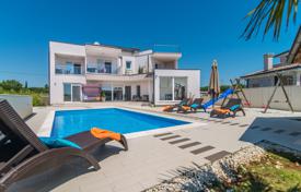 Furnished villa with a view of the sea and a swimming pool in a quiet area, Vodnjan, Croatia for 361,000 €