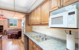 Apartment – Etobicoke, Toronto, Ontario,  Canada for C$960,000