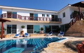 Four bedroom villa in Paphos, Coral Bay for 2,600,000 €
