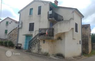 5-room house in Porec for 150,000 €