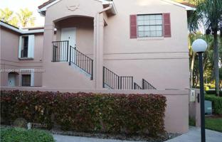 2-bedroom apartments in condo 104 m² in Pembroke Pines for $340,000