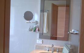 1 bed Condo in The Empire Place Yan Nawa Sub District for $284,000