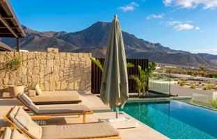 2-bedroom villa 143 m² in Santa Cruz de Tenerife for 1,875,000 €
