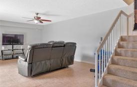 Townhome – West Palm Beach, Florida, USA for $320,000