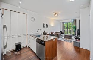 4-bedroom apartment in Etobicoke for C$713,000