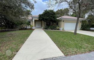 5-bedroom house 429 m² in Miami for $2,400,000