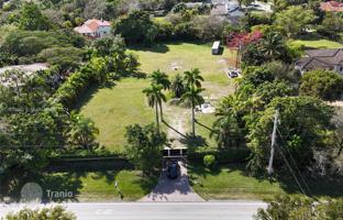 Land plot 6,677 m² in Miami for $2,400,000