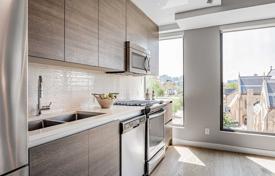 Apartment – Bathurst Street, Toronto, Ontario,  Canada for C$925,000