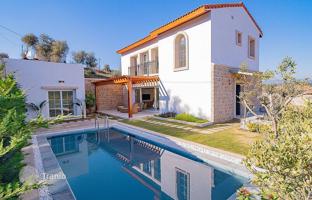 2-bedroom villa 125 m² in Güllük for 25,821,000 TRY