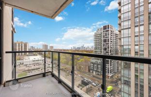 4-bedroom apartment in Bathurst Street for C$1,075,000