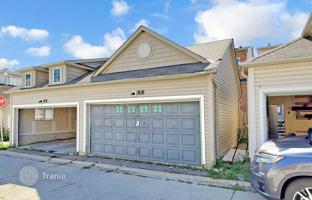 11-bedroom townhouse in North York for 990,000 €