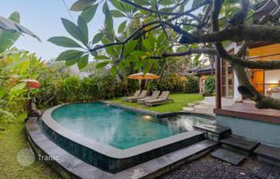 3-bedroom villa 400 m² in Tibubeneng for $600,000
