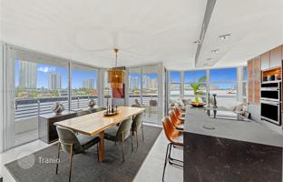 3-bedroom apartments in condo 157 m² in Aventura for $1,400,000