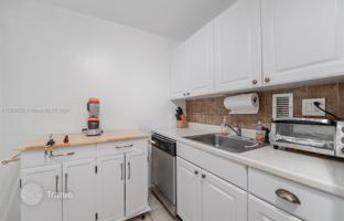 1-bedroom apartments in condo 87 m² in Miami for $315,000