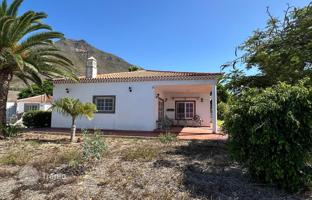 4-bedroom house 160 m² in Santa Cruz de Tenerife for 650,000 €