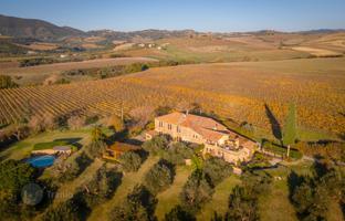 8-bedroom country house 677 m² in Castel del Piano for 1,150,000 €
