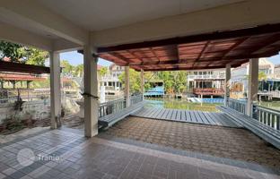 3-bedroom villa 300 m² in Pattaya for $313,000