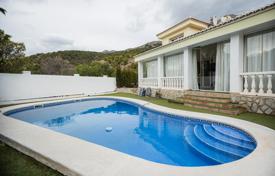 Three-level villa with a swimming pool, a garden and a garage in Altea La Vella, Altea, Spain for 1,500,000 €