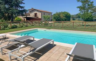 7-bedroom mansion in Anghiari for 1,350,000 €