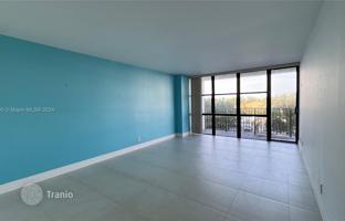 3-bedroom apartments in condo 135 m² in Hallandale Beach for $415,000