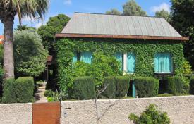Ivy and copper encased house for sale in cozy beach-town, Herzliya Pituach — a happy home for happy living. Price on request