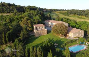12-bedroom mansion in Pomarance for 2,500,000 €