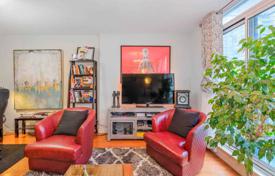Apartment – Wellington Street West, Old Toronto, Toronto,  Ontario,   Canada for C$825,000