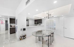 3-bedroom apartments in condo 129 m² in West Avenue for $1,599,000
