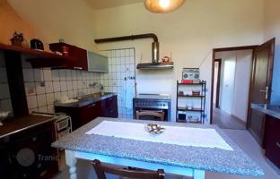 10-bedroom villa 560 m² in Cetona for 890,000 €