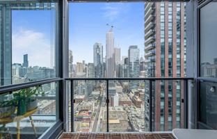 5-bedroom apartment in Adelaide Street West for C$1,310,000