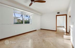 2-bedroom apartments in condo 86 m² in Miami Beach for $331,000