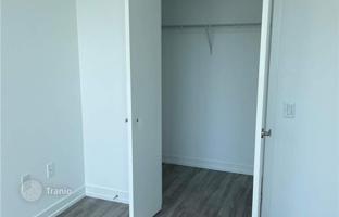 2-bedroom apartment in Shuter Street for C$911,000
