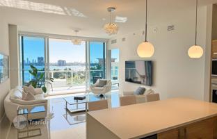 2-bedroom apartments in condo 155 m² in Edgewater (Florida) for $1,700,000