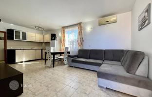 2-bedroom apartment 92 m² in Sveti Vlas for 140,000 €