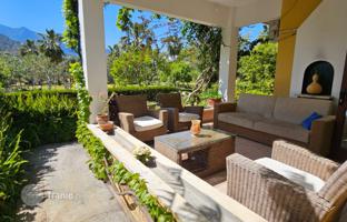 3-bedroom villa 250 m² in Camyuva for 22,211,000 TRY